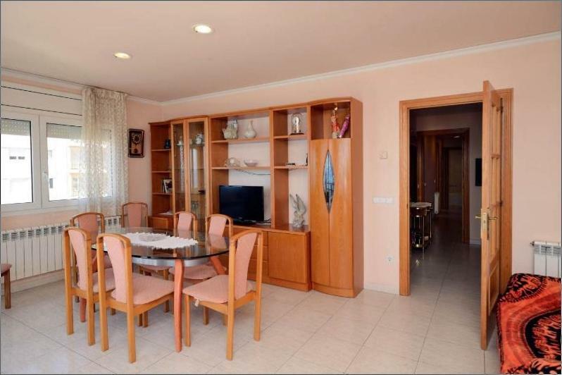 Apartament Ima โยเรตเดมาร์ ภายนอก รูปภาพ