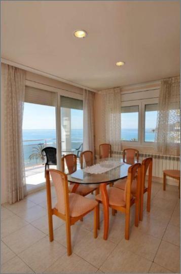 Apartament Ima โยเรตเดมาร์ ภายนอก รูปภาพ